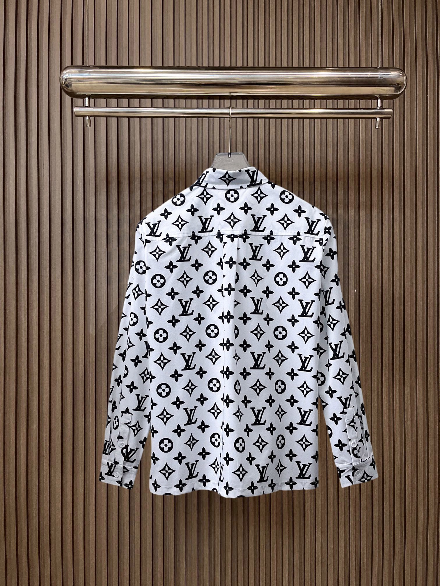 LV A貨白底黑Monogram印花長袖襯衫 男士時尚襯衣| 14 LV A貨白底黑Monogram印花長袖襯衫 男士時尚襯衣