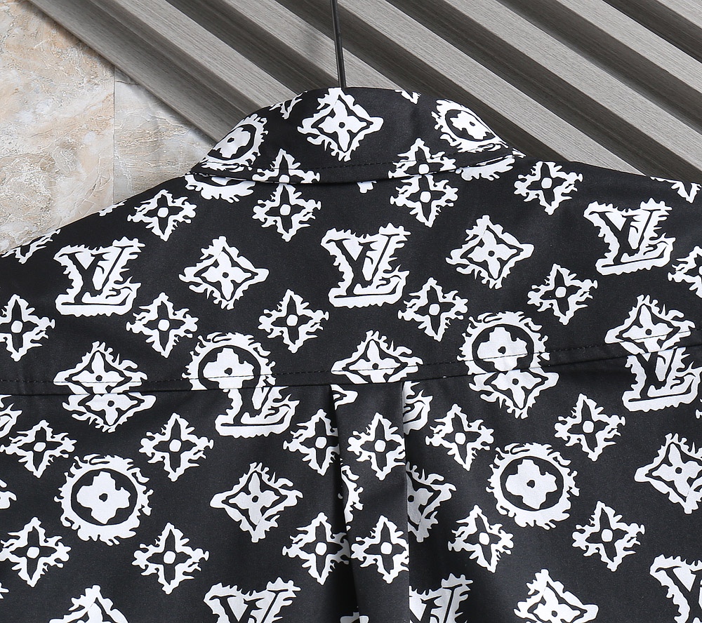 一比一LV男士襯衫 黑白Monogram滿版印花長袖襯衣| 15 一比一LV男士襯衫 黑白Monogram滿版印花長袖襯衣