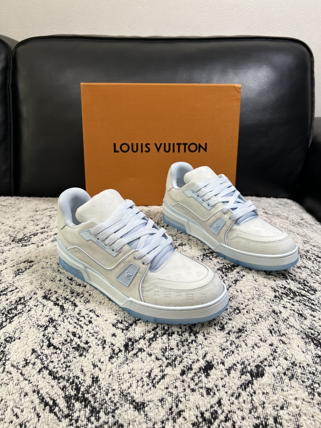 一比一LV Trainer男鞋 米白冰藍Monogram厚底運動鞋| 3 一比一LV Trainer男鞋 米白冰藍Monogram厚底運動鞋