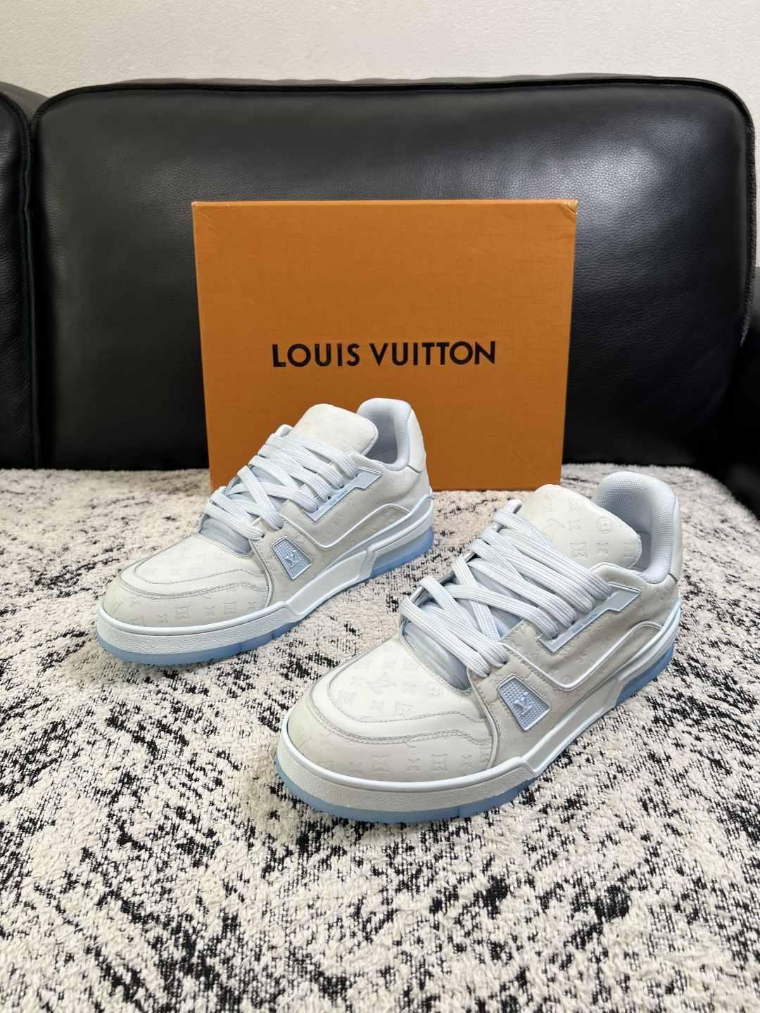 一比一LV Trainer男鞋 米白冰藍Monogram厚底運動鞋| 14 一比一LV Trainer男鞋 米白冰藍Monogram厚底運動鞋