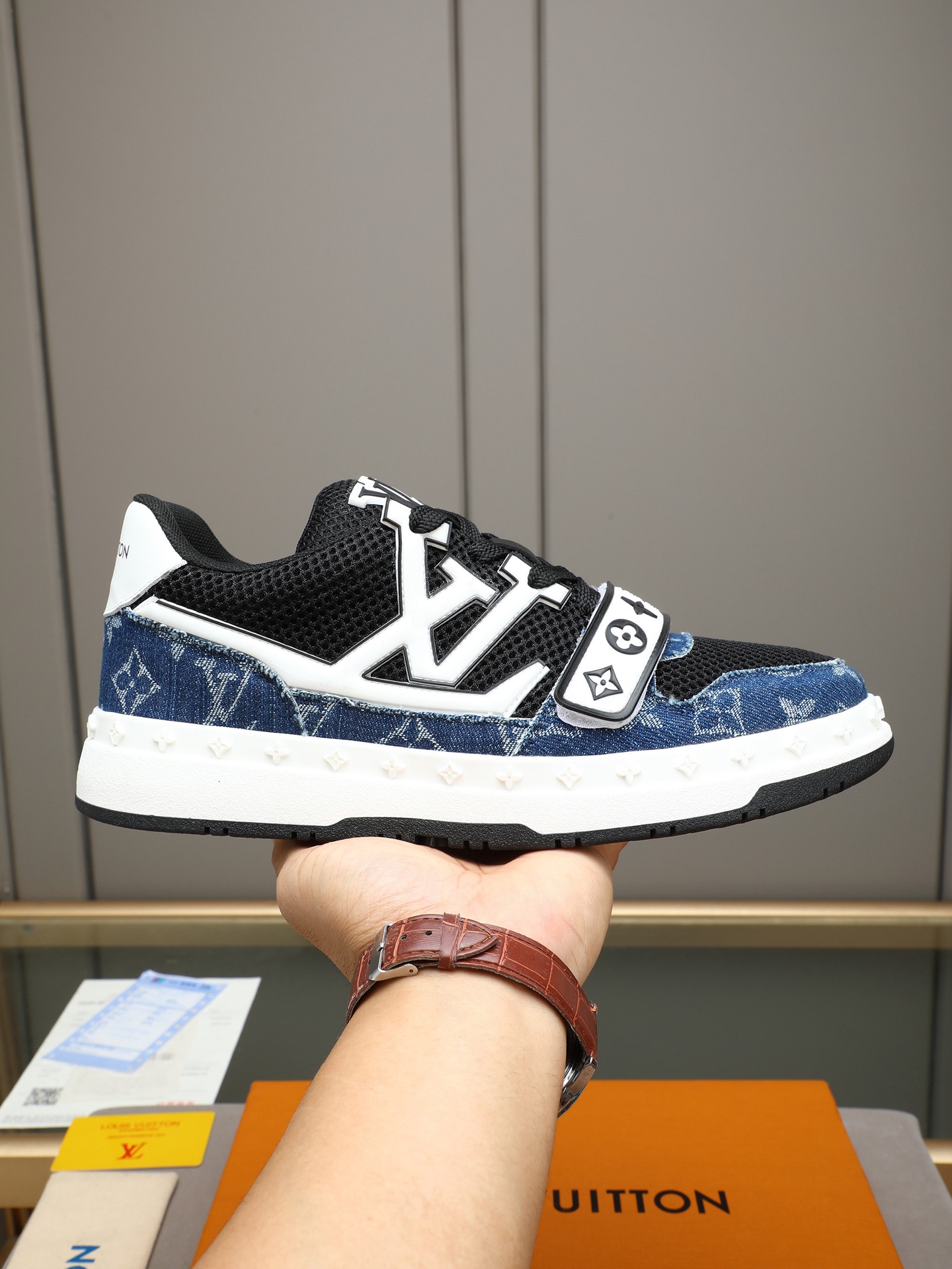 一比一LV Trainer男鞋 黑色網面藍色丹寧Monogram運動鞋| 3 一比一LV Trainer男鞋 黑色網面藍色丹寧Monogram運動鞋