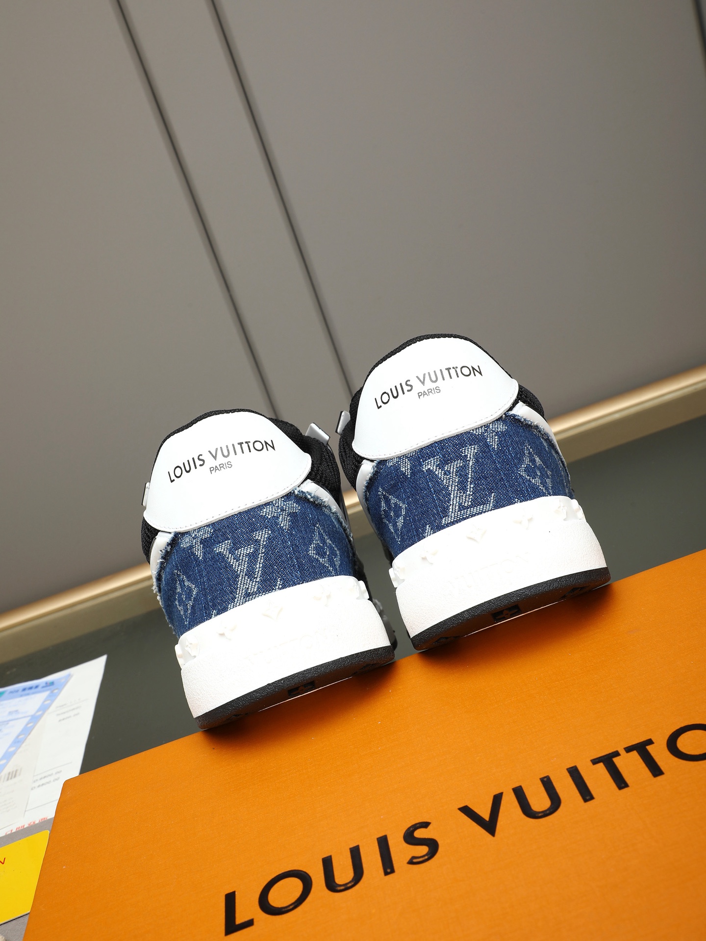 一比一LV Trainer男鞋 黑色網面藍色丹寧Monogram運動鞋