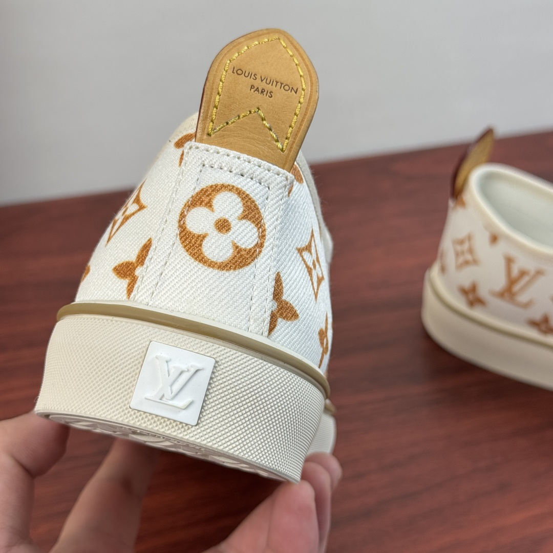 高仿LV男鞋 白色焦糖Monogram低筒帆布休閒鞋| 8 高仿LV男鞋 白色焦糖Monogram低筒帆布休閒鞋