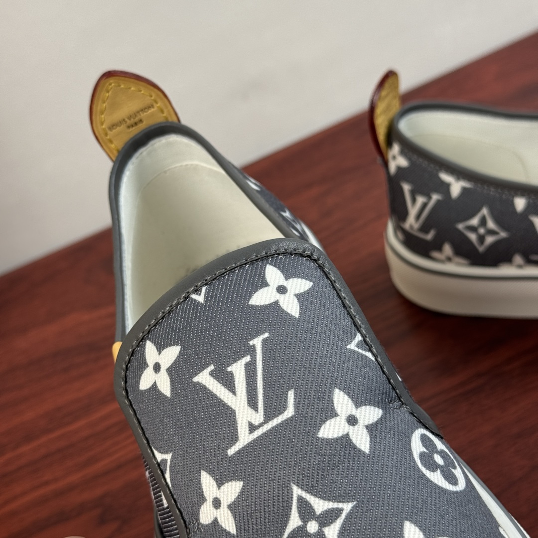 LV A貨男鞋 灰色 Monogram 滿版印花懶人休閒鞋| 9 LV A貨男鞋 灰色 Monogram 滿版印花懶人休閒鞋