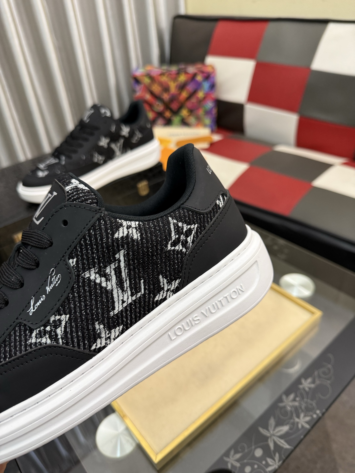 LV A貨男鞋 黑白 Monogram 拼接厚底低筒繫帶休閒鞋| 9 LV A貨男鞋 黑白 Monogram 拼接厚底低筒繫帶休閒鞋