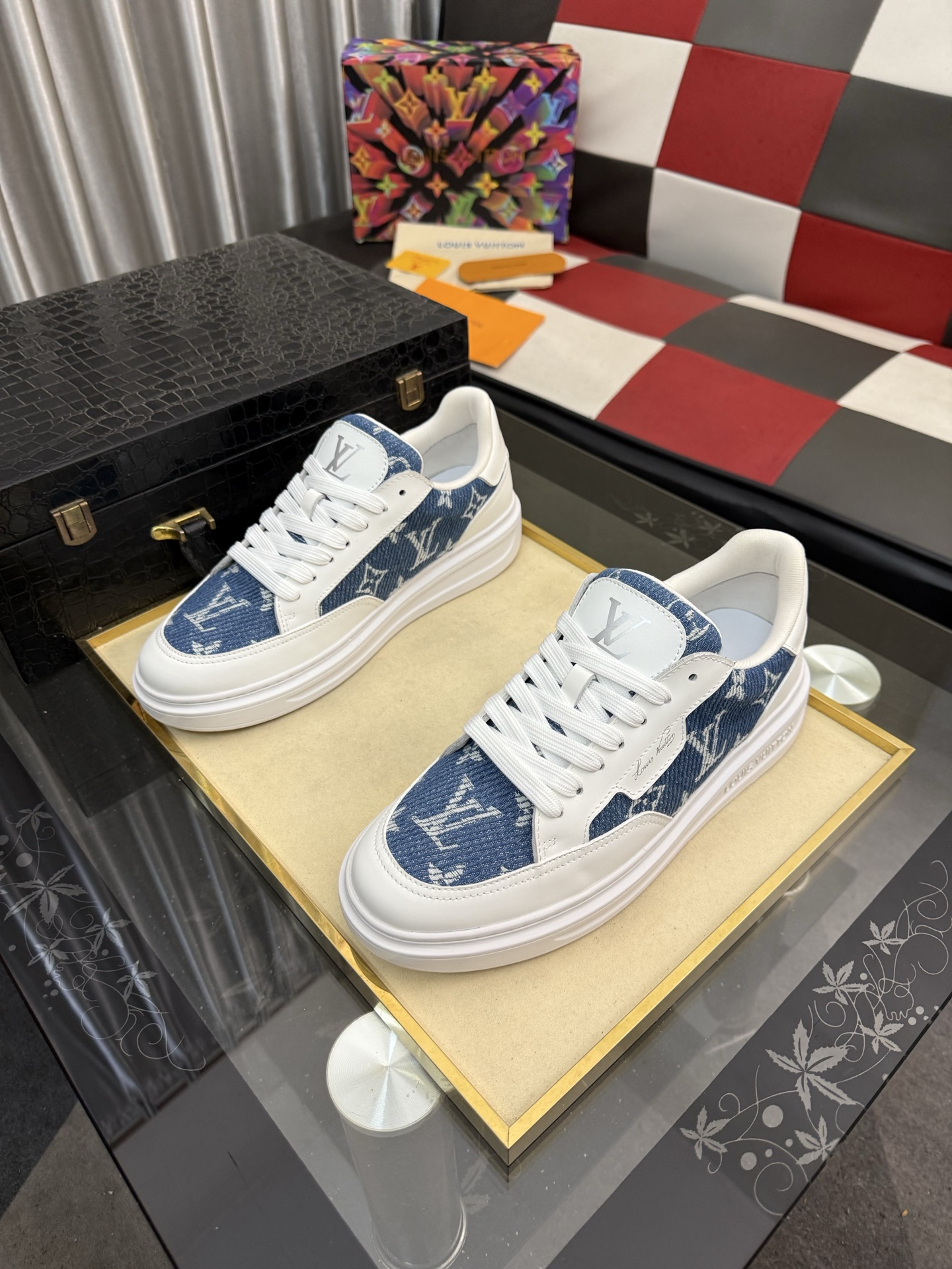 LV 高仿男鞋 藍色丹寧 Monogram 白色拼接厚底休閒鞋