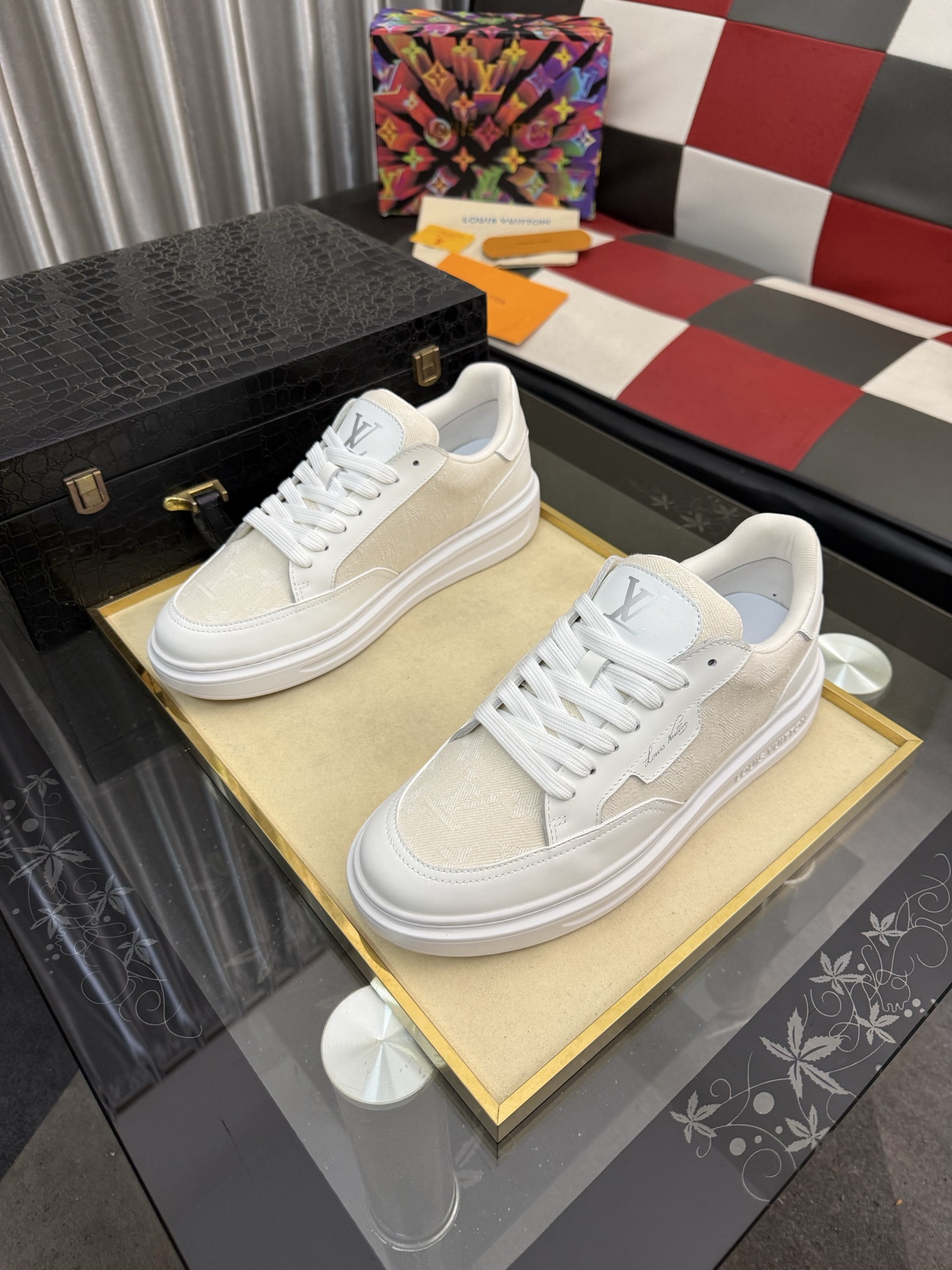 LV 高仿男鞋 米白 Monogram 白色拼接厚底休閒鞋