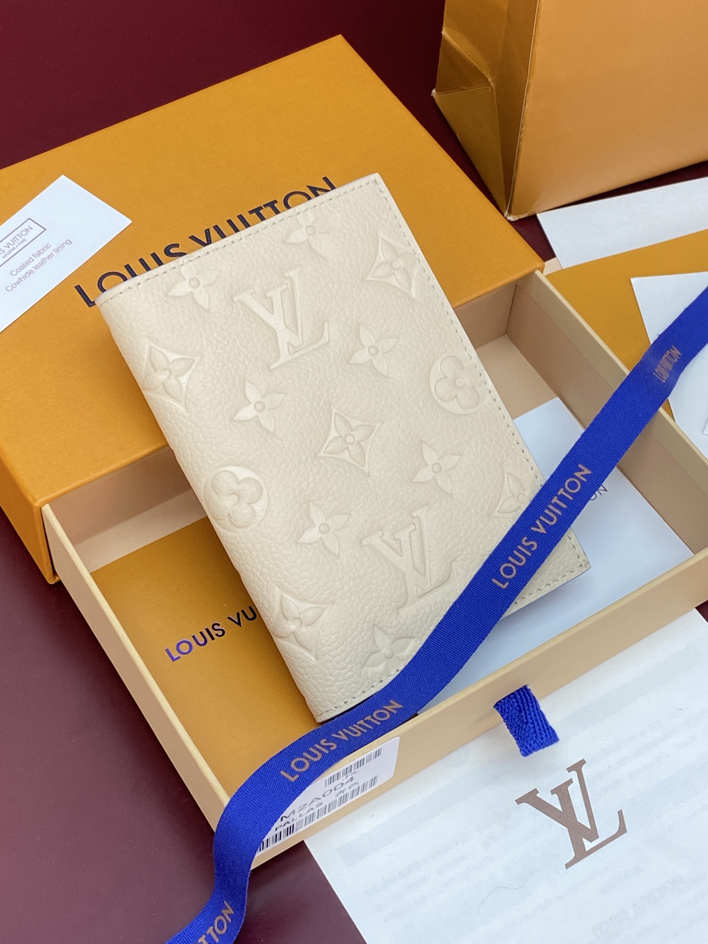 LV一比一女士奶油白Monogram Empreinte對折長夾 立體壓紋皮革錢包| 3 LV一比一女士奶油白Monogram Empreinte對折長夾 立體壓紋皮革錢包