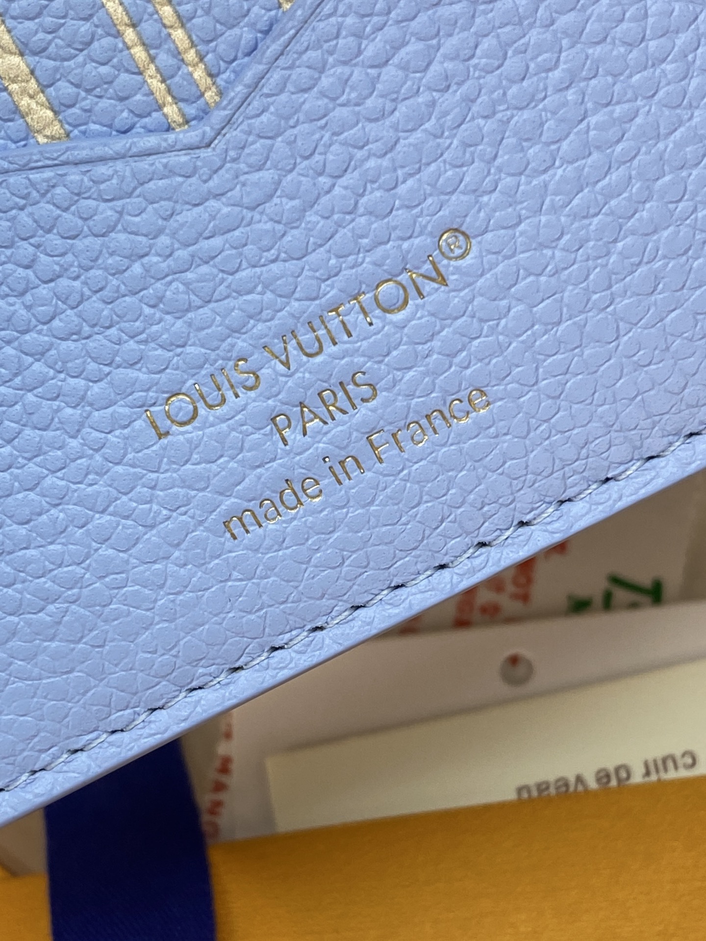 LV一比一女士奶油白Monogram Empreinte對折長夾 立體壓紋皮革錢包| 7 LV一比一女士奶油白Monogram Empreinte對折長夾 立體壓紋皮革錢包