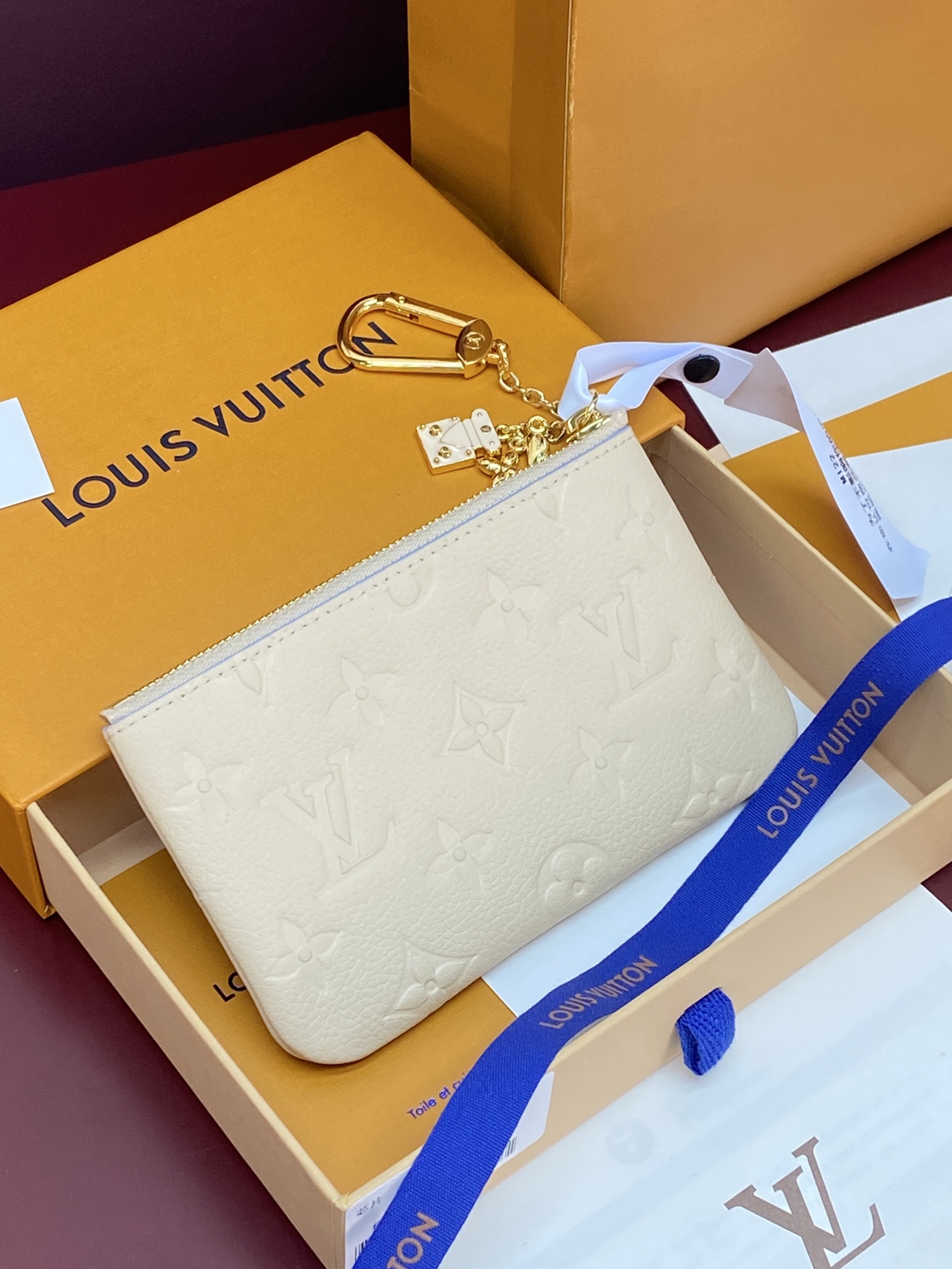 LV復刻女士奶油白Monogram Empreinte拉鍊零錢包 金色鏈條掛扣小包| 14 LV復刻女士奶油白Monogram Empreinte拉鍊零錢包 金色鏈條掛扣小包
