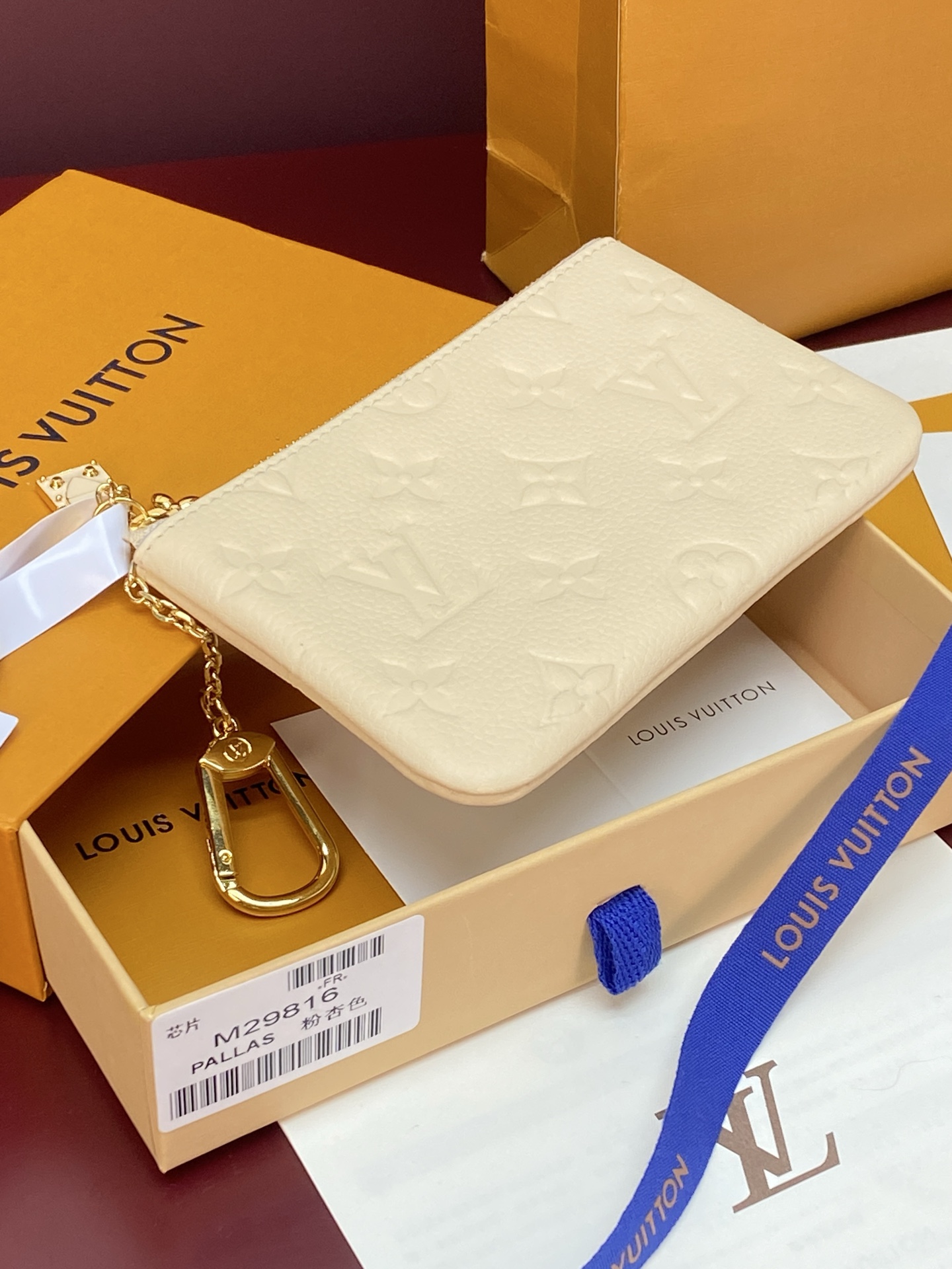 LV復刻女士奶油白Monogram Empreinte拉鍊零錢包 金色鏈條掛扣小包| 13 LV復刻女士奶油白Monogram Empreinte拉鍊零錢包 金色鏈條掛扣小包