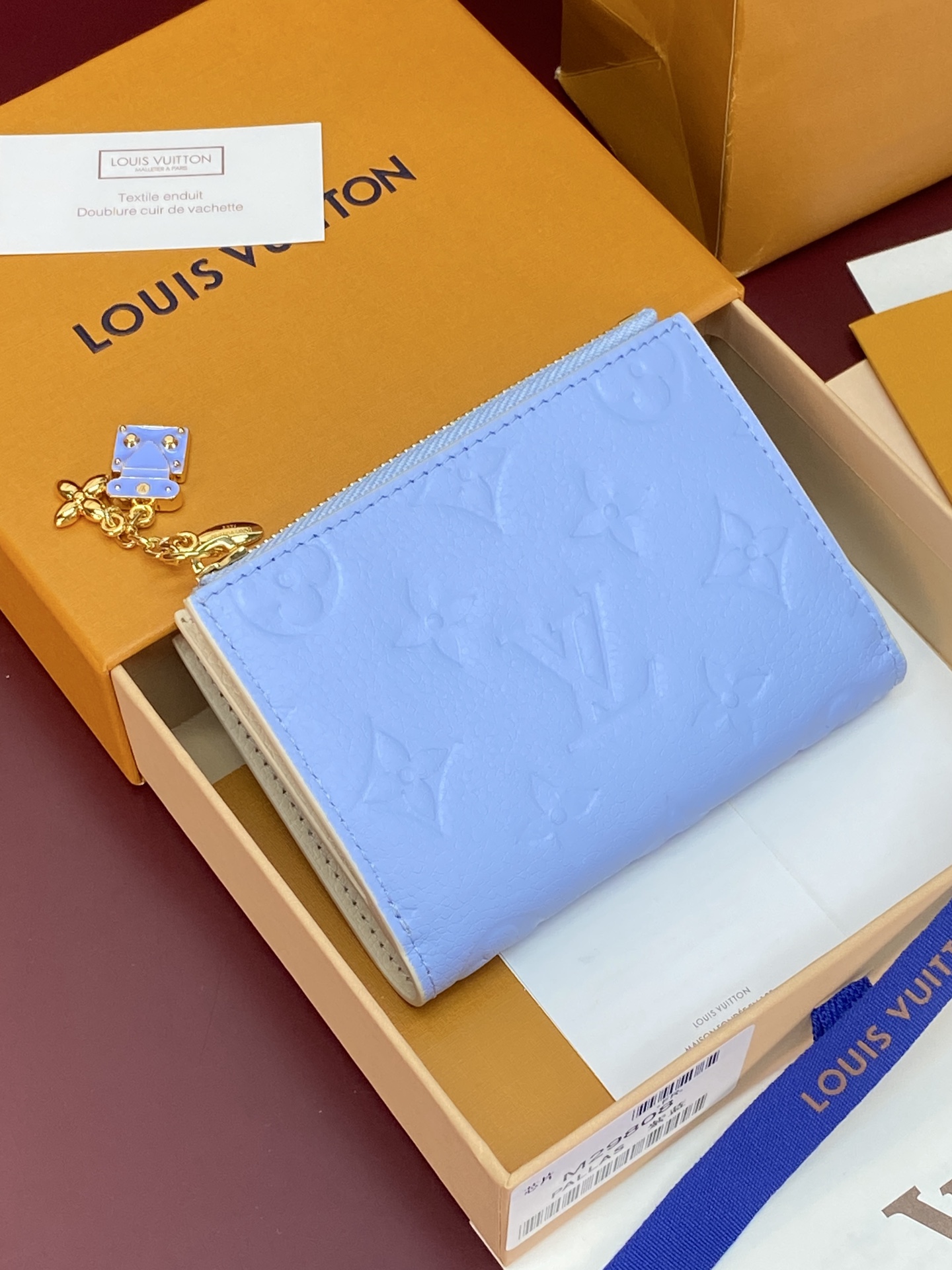 LV原單 Monogram Empreinte 淺藍色短夾 拉鍊卡位折疊錢包| 2 LV原單 Monogram Empreinte 淺藍色短夾 拉鍊卡位折疊錢包