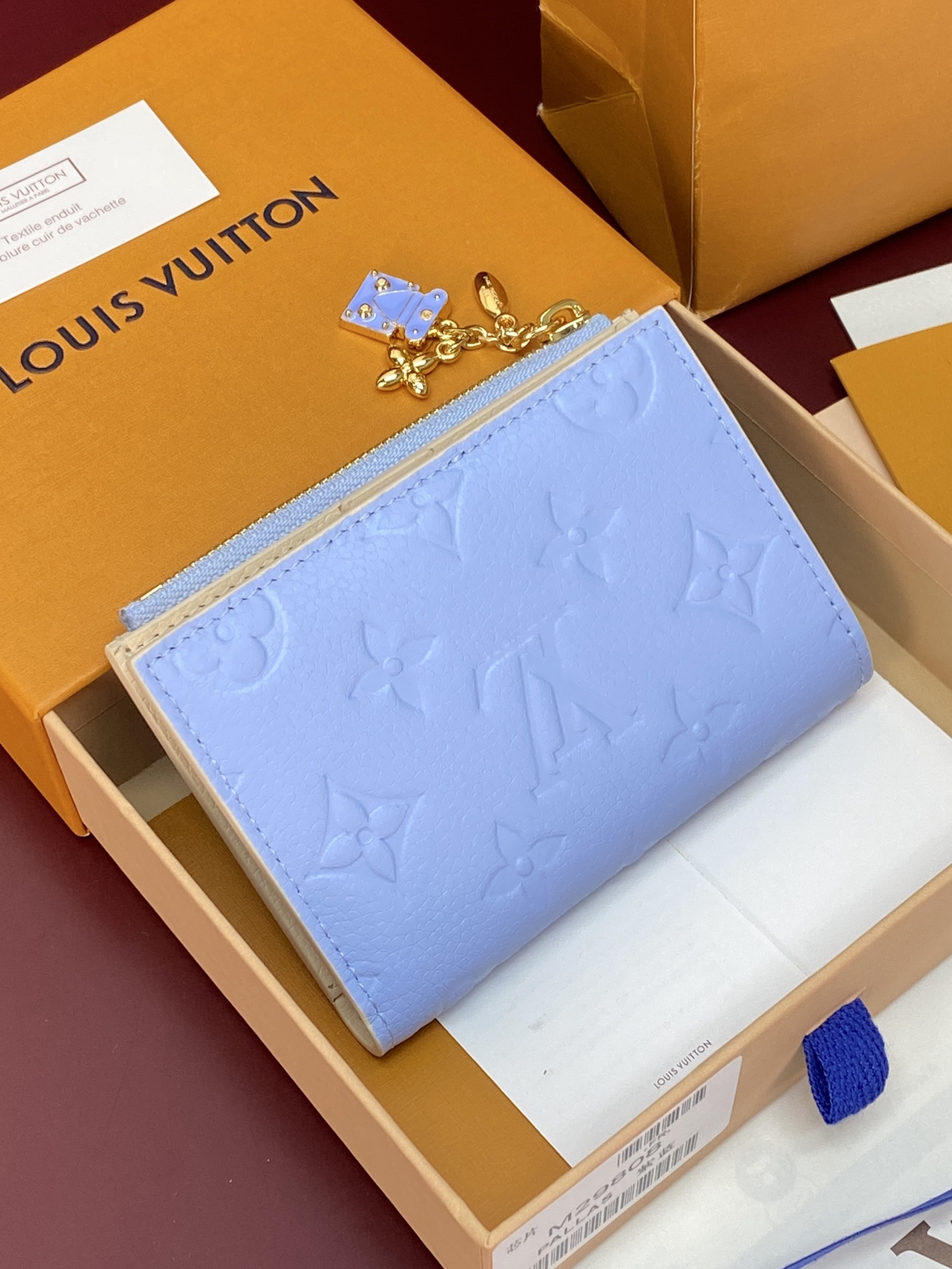 LV原單 Monogram Empreinte 淺藍色短夾 拉鍊卡位折疊錢包| 14 LV原單 Monogram Empreinte 淺藍色短夾 拉鍊卡位折疊錢包