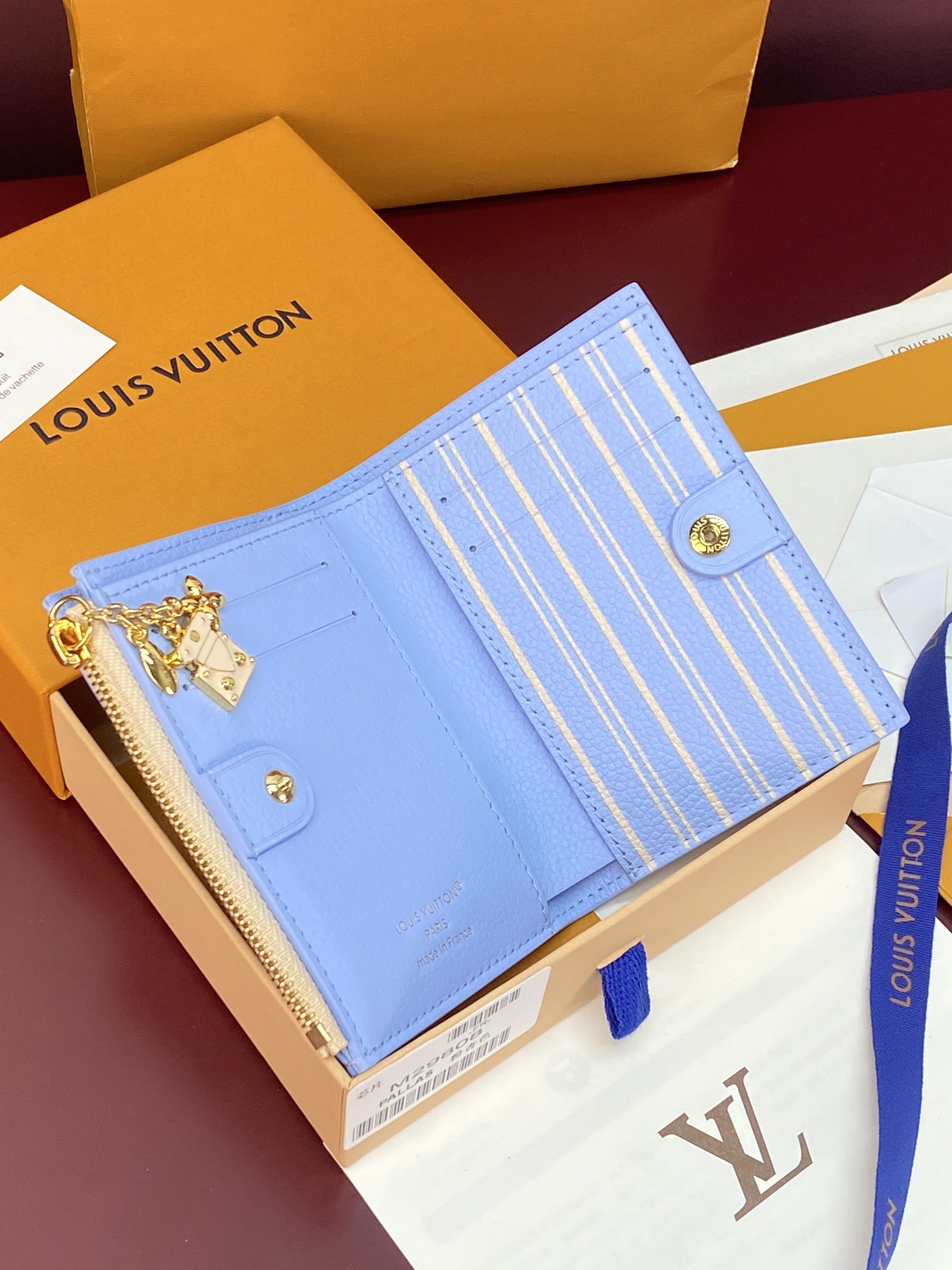 LV一比一 Monogram Empreinte 奶油白短夾 雙色拼接錢包| 13 LV一比一 Monogram Empreinte 奶油白短夾 雙色拼接錢包