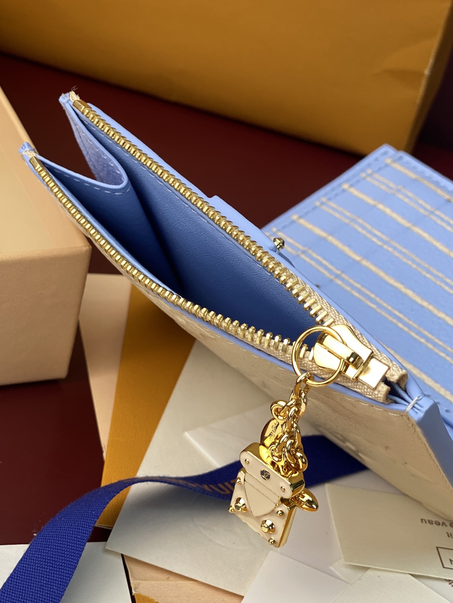 LV一比一 Monogram Empreinte 奶油白短夾 雙色拼接錢包| 9 LV一比一 Monogram Empreinte 奶油白短夾 雙色拼接錢包