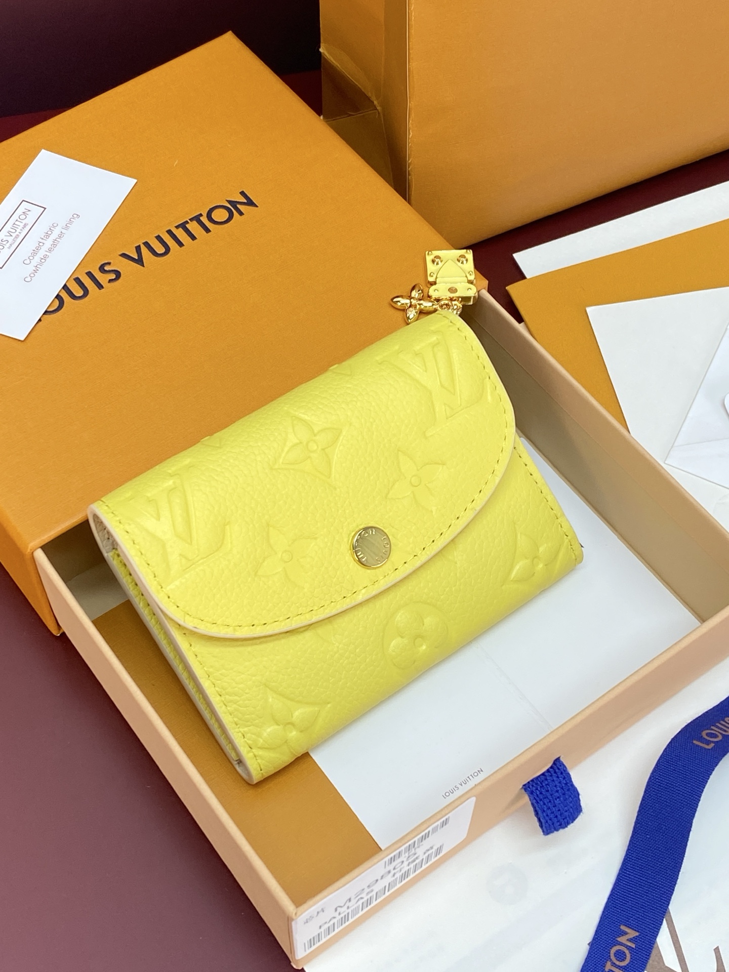 LV A貨 Monogram Empreinte 亮黃色翻蓋短夾 金扣三折錢包| 3 LV A貨 Monogram Empreinte 亮黃色翻蓋短夾 金扣三折錢包