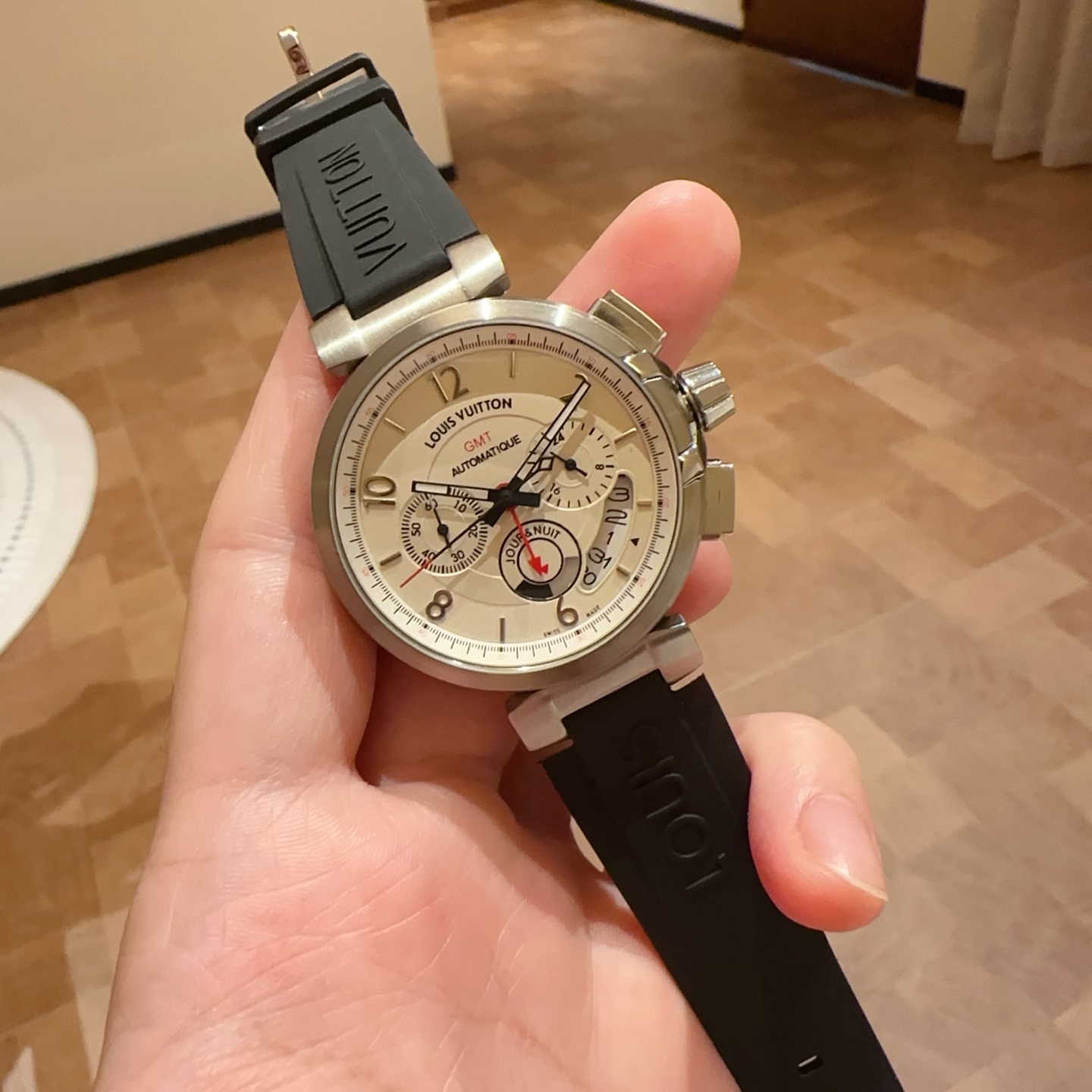 LV 高仿手錶 GMT多功能運動男士腕錶 機械風設計款| 12 LV 高仿手錶 GMT多功能運動男士腕錶 機械風設計款